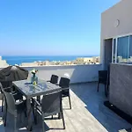 Sea View Duplex Penthouse - Mive アパート