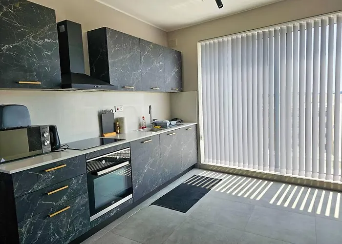 Sea View Duplex Penthouse - Mive * Marsaskala