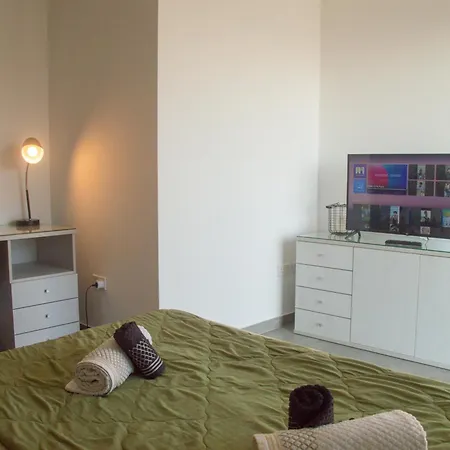Sea View Duplex Penthouse - Mive Apartament Marsaskala